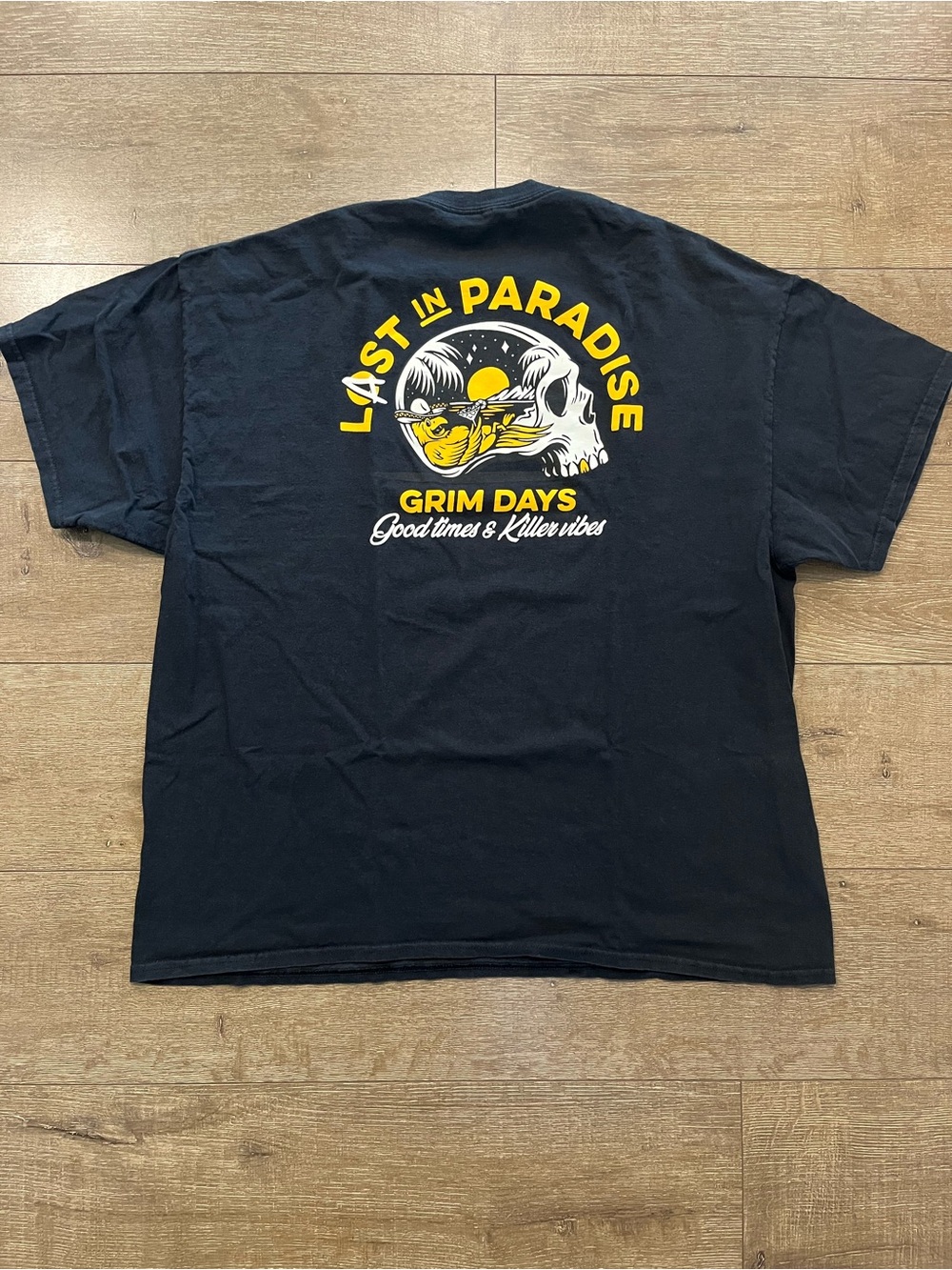 "Last in Paradise" Graphic Tee - Black